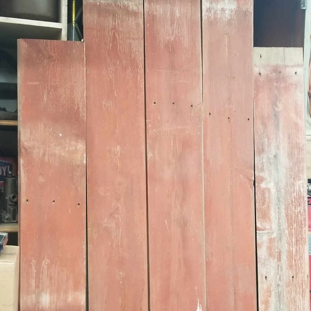 (3)Reclaimed Barn Wood Shiplap (Red) 1"×9"×2' 6"